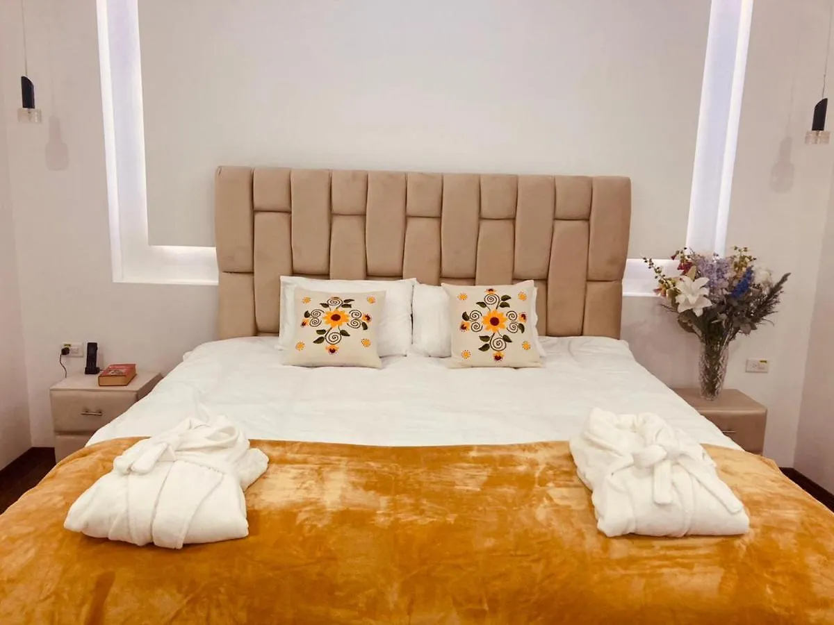 Hotel Catedral Internacional Quito 0*,  Ecuador